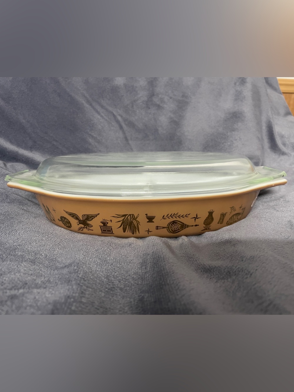 PYREX Early American Split Casserole Dish with Lid